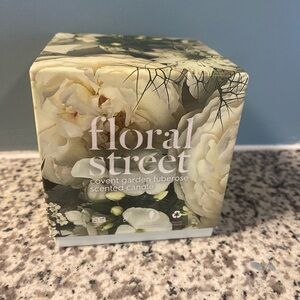 Floral Street Covent Garden Tuberose Scented Candle - Cream